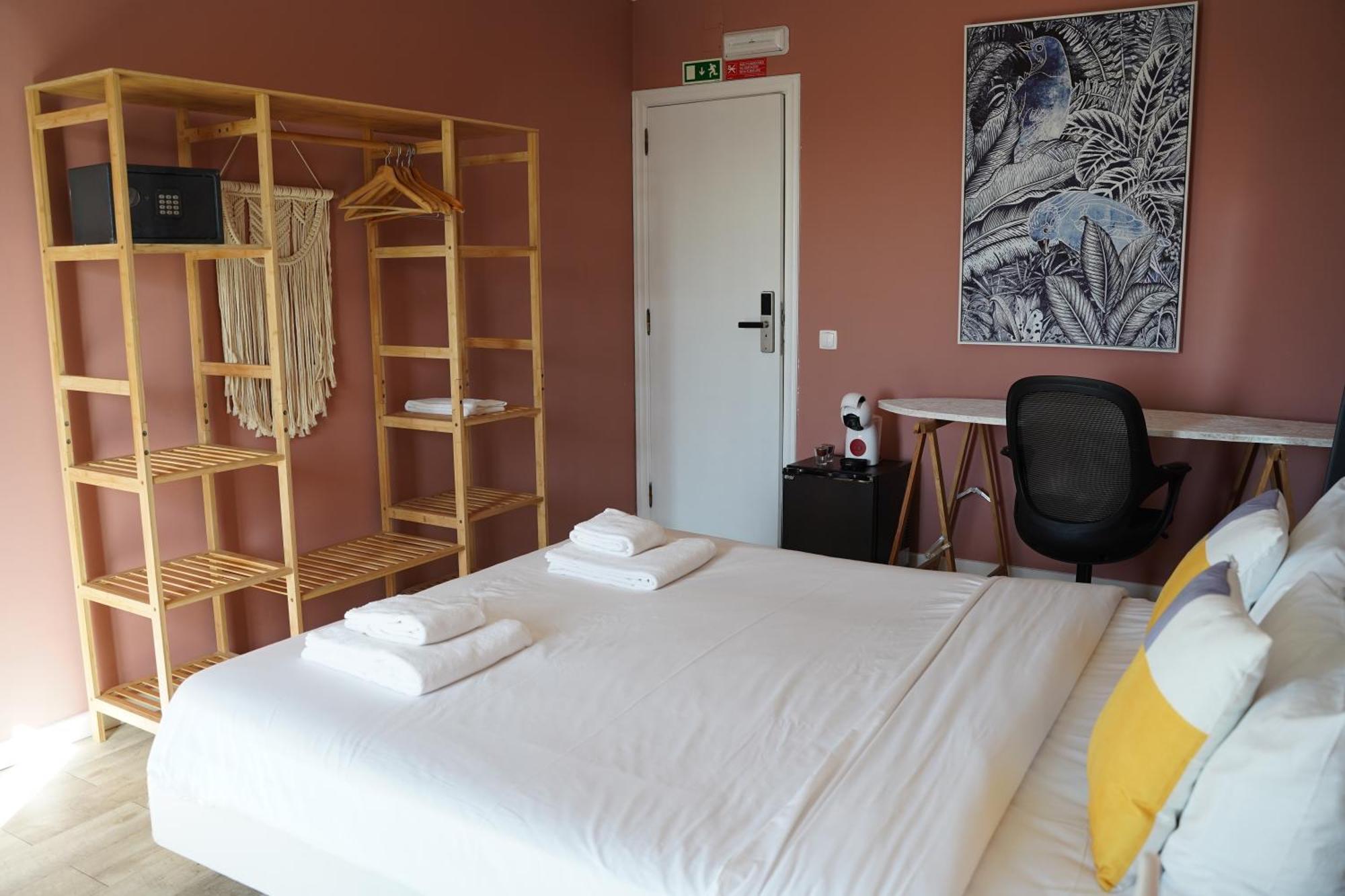 Ericeira Destination Hostel ภายนอก รูปภาพ